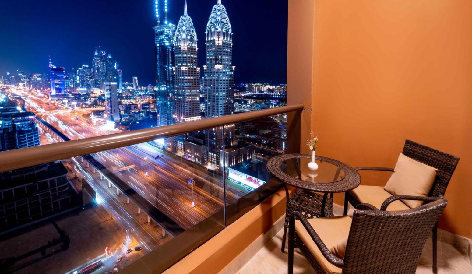 Mercure Dubai Barsha Heights Hotel Apartments en familia monoparental semana santa 2026 dubai